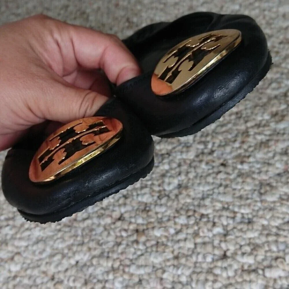 Tory Burch Minnie Travel Leather Ballet Flat size 6 in Black